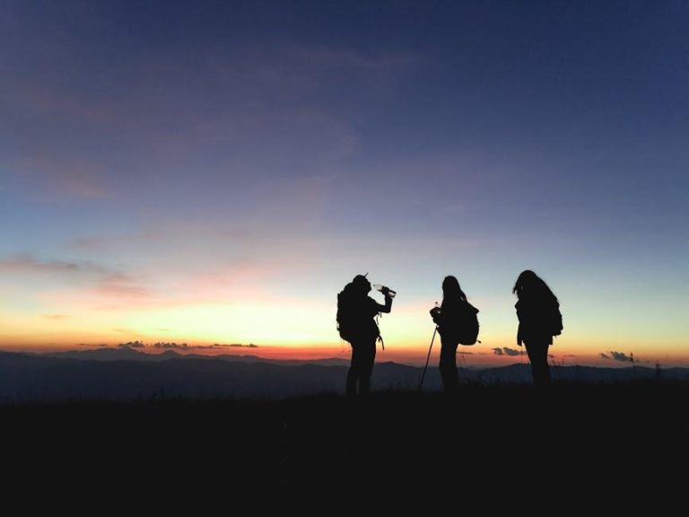 Cómo los Viajes Extremos Desafían tu Mente y Emociones
